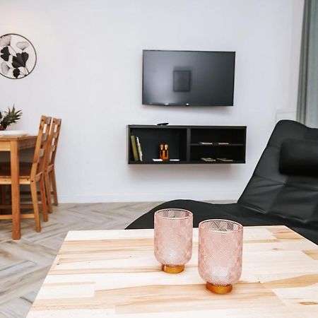 Mazurski Apartament Щитно Экстерьер фото